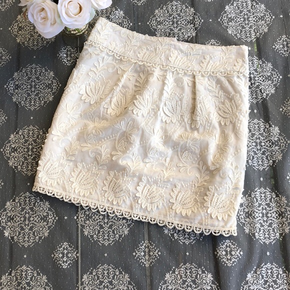 Zara Dresses & Skirts - Like new Zara guipure lace skirt 100% cotton